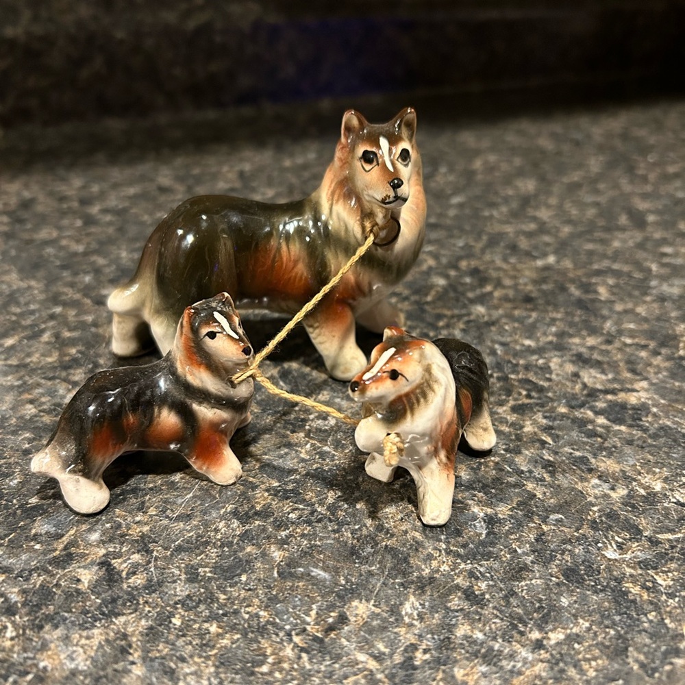 Vintage Porcelain  Relco Japan Collie Dog Figurine Set